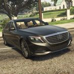 Classic Mercedes S500 Parking
