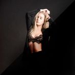 Find 5 differences. Girls 2