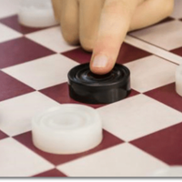 Damas Online Exercício Tático