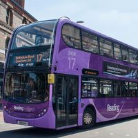 Bus Ratu Maher Telolet Basuri