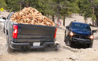 4x4 Pickup Truck Driving Game - Screenshot 2