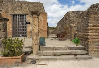 Escape Games: Forsaken - Screenshot 1