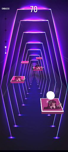 Wednesday Addams Tiles Hop - Screenshot 1