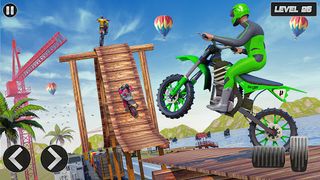 Superhero Bike Stunt Master 3D - Screenshot 2