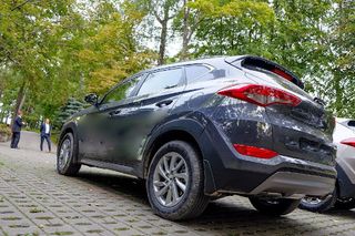 Jigsaw puzzles Korean car suv - Screenshot 3