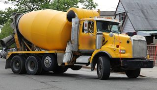 Concrete mixer truck puzzles - Screenshot 1