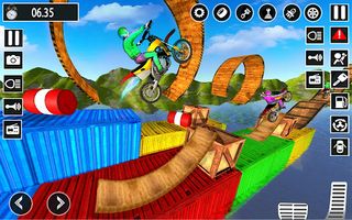 Superhero Bike Stunt Game 3D - Screenshot 3