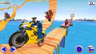 Superhero Police MegaRamp Race - Screenshot 3