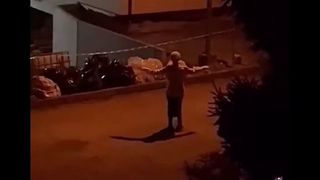 Serbian Dancing Lady Game - Screenshot 1