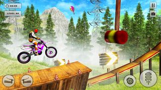 Superhero Tricky GT Bike Games - Screenshot 1