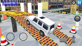 Prado Car Parking Games 3D - Screenshot 2