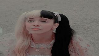 Melanie Martinez Game - Screenshot 1