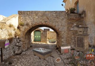 Mystery Medieval Village - Screenshot 2