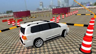 Modern Cruiser Prado Parking - Screenshot 1