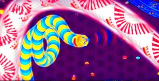 Snake Worm Battle Zone IO - Screenshot 2
